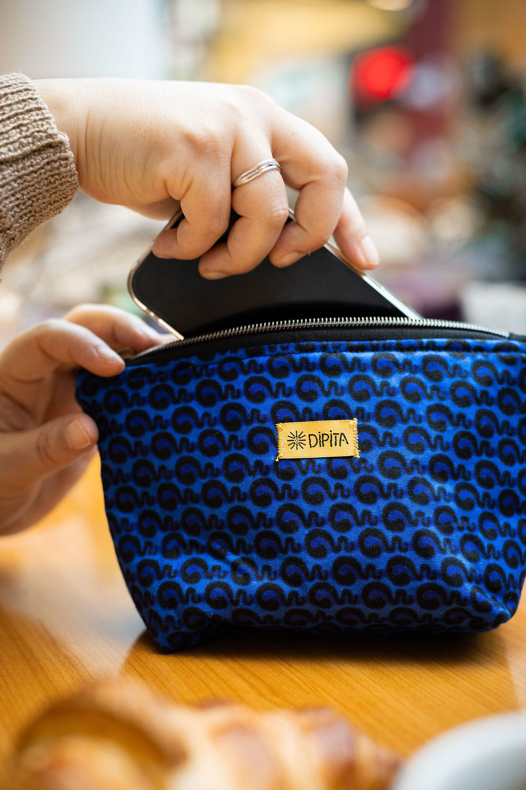 pochette dipita
